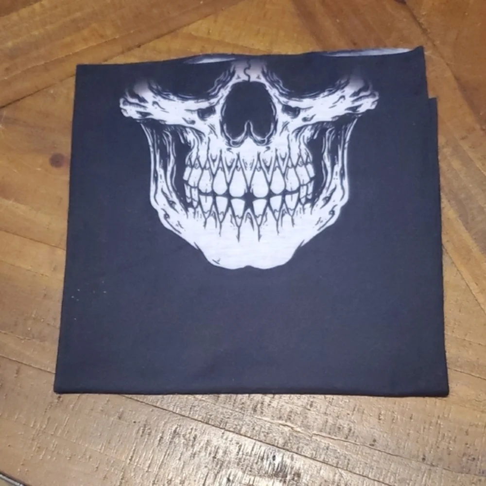 Black Skull Print Bandana